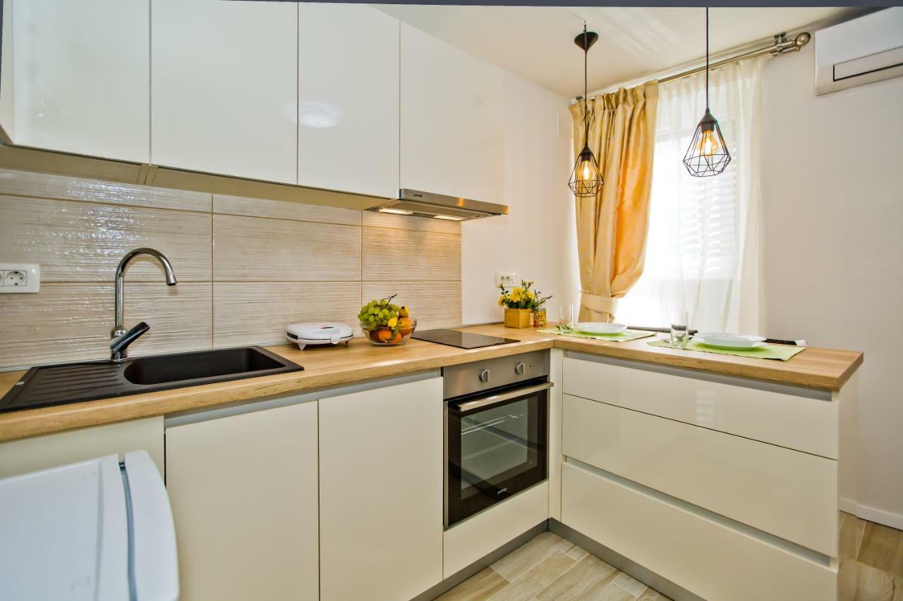 Apartment Petric Hvar Town Extérieur photo
