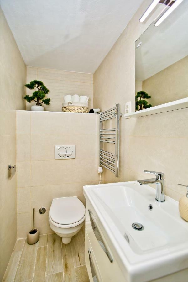 Apartment Petric Hvar Town Extérieur photo