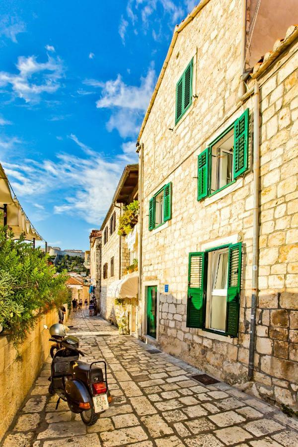 Apartment Petric Hvar Town Extérieur photo